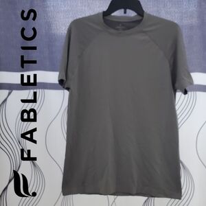 Fabletics athletic training day tee